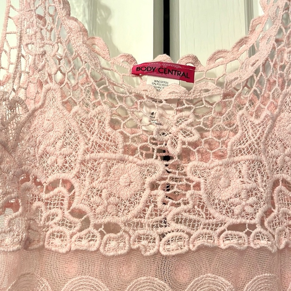 Body Central Pink Lace Tank Top - Picture 6 of 9